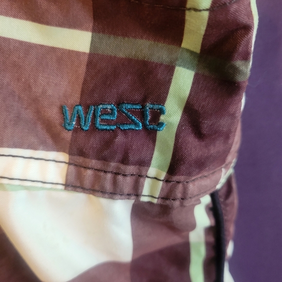 Wesc Plaid Board Shorts for Men. Size L - Picture 3 of 6